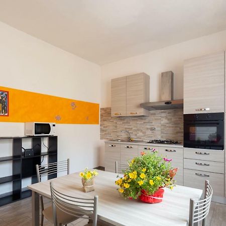 Fellini By Luce Stellata Appartement Aulla Buitenkant foto